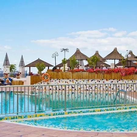 Flamingo Mate Hotel 4*