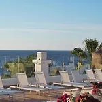 Flamingo Mate ホテル 4*
