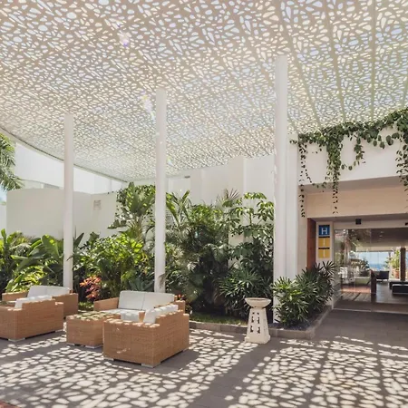 Flamingo Mate Hotel