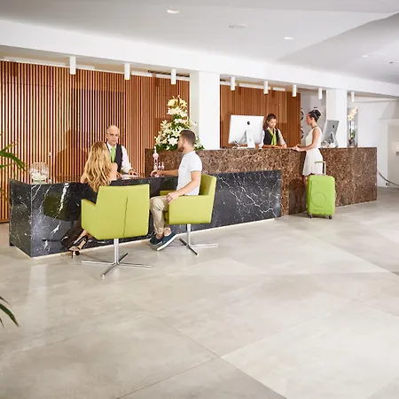 Otel Flamingo Mate 4*