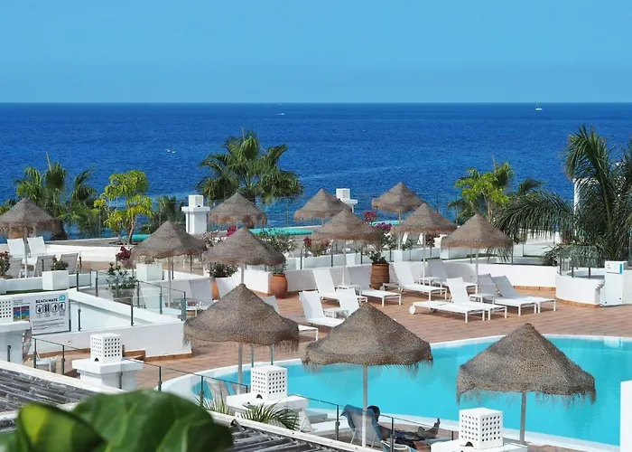 Flamingo Mate Hotell 4*