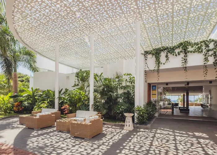 Flamingo Mate Hotel